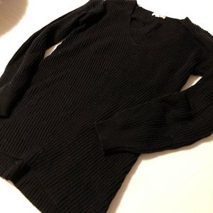 Vneck black sweater